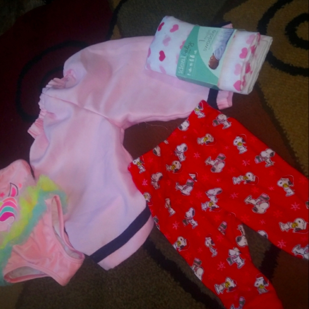 Baby clothes sizes infant to 12 months.